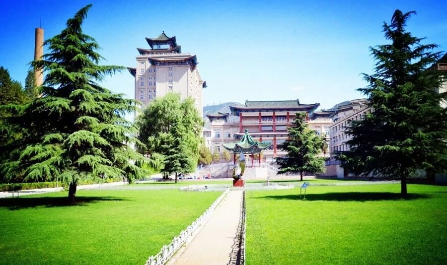 西北民族大學校內風景