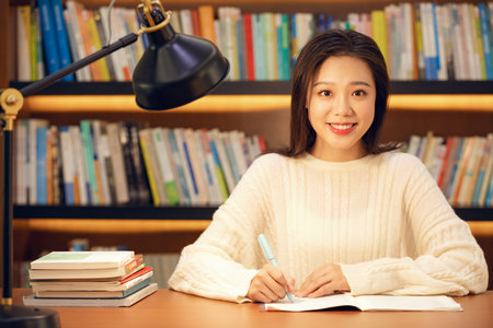 河北經(jīng)貿(mào)大學(xué)非全日制研究生面試注意事項(xiàng)