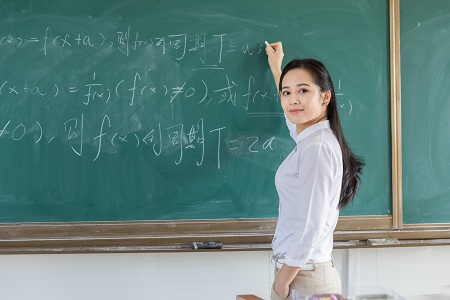 中國傳媒大學(xué)高級(jí)研修班 中國傳媒大學(xué)高級(jí)研修班