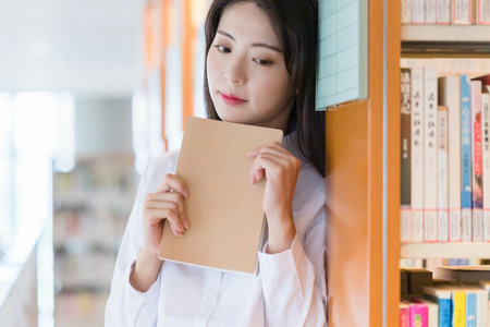 中國人民大學非全日制研究生學費 中國人民大學非全日制研究生學費