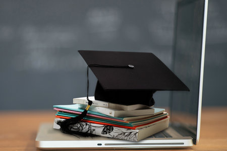 上海財經大學非全日制研究生考試時間 上海財經大學非全日制研究生考試時間