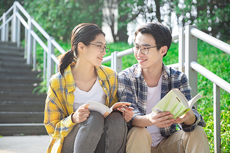 華東師范大學非全日制研究生學費貴嗎？