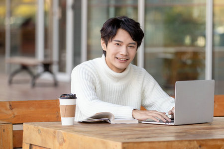 首都經(jīng)濟(jì)貿(mào)易大學(xué)在職研究生證書 首都經(jīng)濟(jì)貿(mào)易大學(xué)在職研究生證書