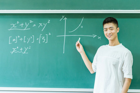 世界經濟在職研究生開課院校