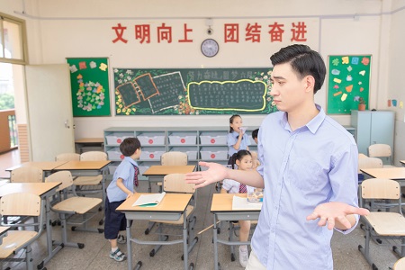 考上公務員后讀西安工業大學在職研究生有用嗎？