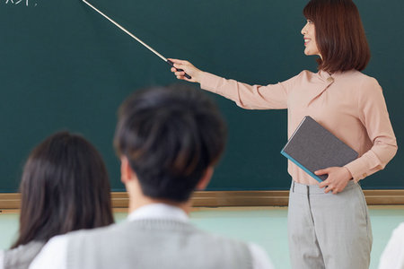 外交學在職研究生招生人群