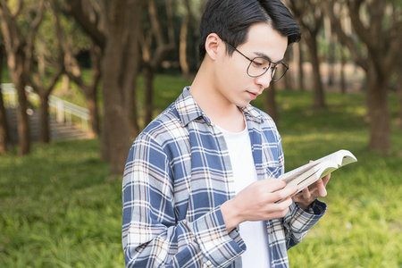 美國韋伯斯特大學免聯考碩士報考條件