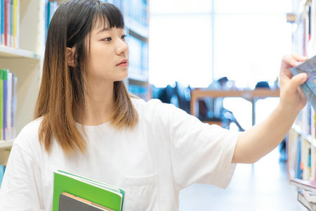 景德鎮陶瓷大學非全日制研究生學費 景德鎮陶瓷大學非全日制研究生學費