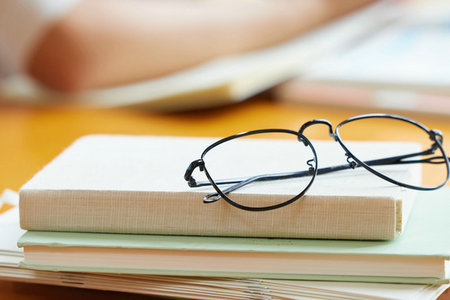 成人教育本科可以考研究生嗎