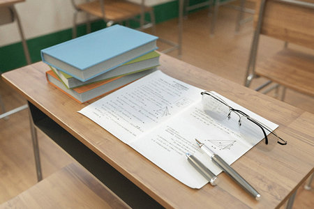 美國亞利桑那大學(xué)國際博士報名及考試時間2022