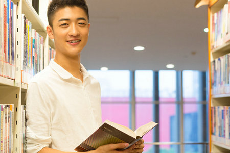 法國尼斯大學國際碩士報名及考試時間