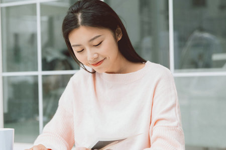 考上在職研究生能否推遲一年上學(xué)