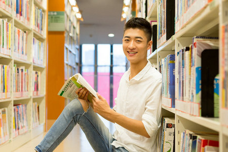 南方醫(yī)科大學(xué)在職研究生報考條件及流程 南方醫(yī)科大學(xué)在職研究生報考條件及流程