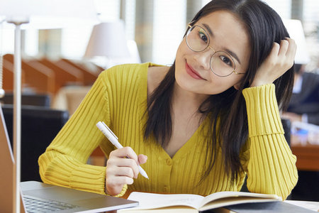 法國巴黎第十二大學學費一覽表 法國巴黎第十二大學學費一覽表