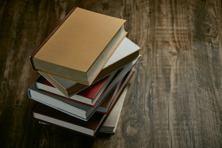 西班牙巴塞羅那自治大學(xué)國(guó)際碩士