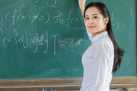 英國威爾士三一圣大衛大學國際博士報名及考試時間