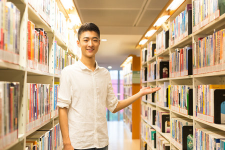 不是公務(wù)員考mpa有用嗎