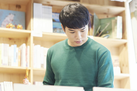 國民經濟學在職博士需要考試嗎 國民經濟學在職博士需要考試嗎