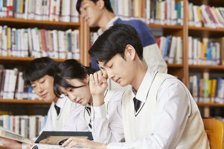 產業經濟學在職博士需要考試嗎