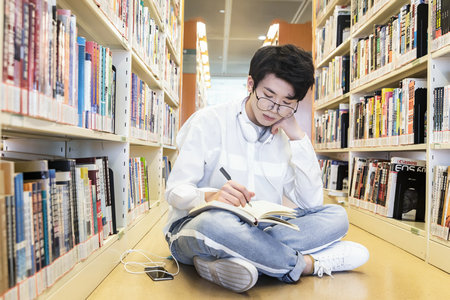 美國菲利普斯研究大學國際博士學制學費