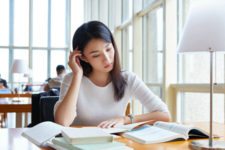 出版非全日制研究生學歷