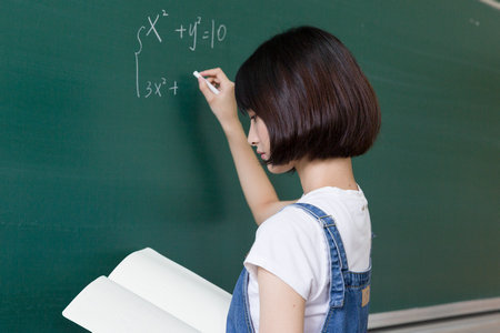 報考鄭州大學MPA能提升學歷嗎