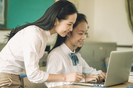 英國北安普頓大學國際博士有雙證嗎 英國北安普頓大學國際博士有雙證嗎