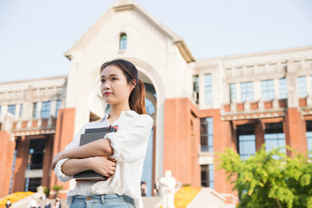 英國開放大學國際博士證書