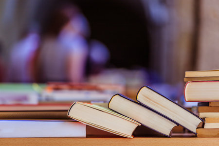 安徽在職研究生哪個(gè)學(xué)校好考