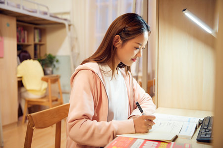 湖南大學在職研究生經濟學報考優勢及難度 湖南大學在職研究生經濟學報考優勢及難度