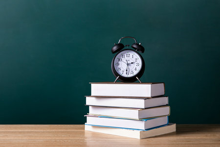 英國開放大學(xué)報(bào)名及考試時(shí)間