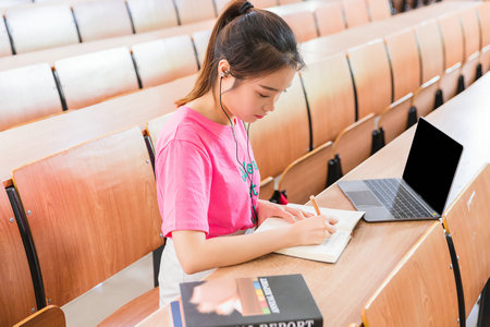 戲曲非全日制研究生就業(yè)方向與前景 戲曲非全日制研究生就業(yè)方向與前景