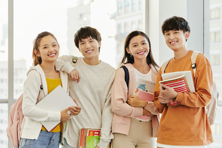 美術(shù)非全日制研究生就業(yè)方向與前景 美術(shù)非全日制研究生就業(yè)方向與前景