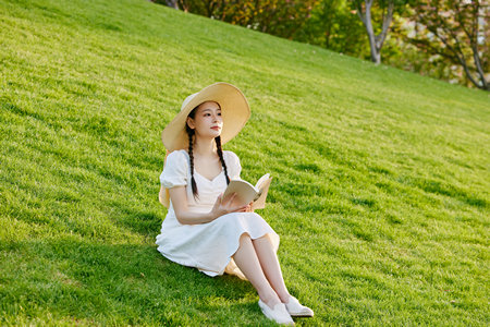 英國威爾士三一圣大衛大學國際博士學費