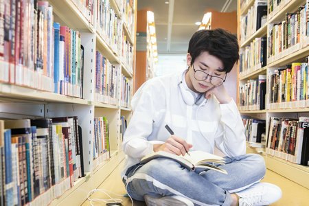 江蘇大學非全日制研究生學費一覽表