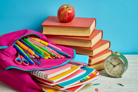 遼寧工業(yè)大學(xué)同等學(xué)力申碩學(xué)費(fèi)