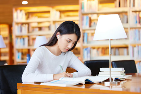 美國威斯康星協(xié)和大學(xué)考試科目