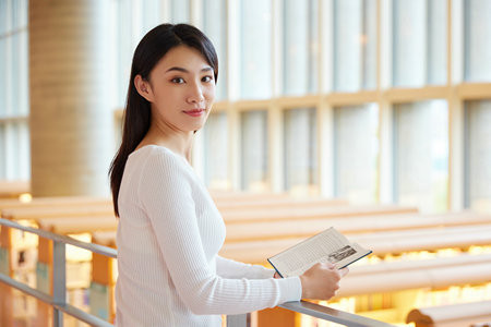 法國高等科學技術與經濟（ISTEC）商業學院國際博士報考條件2025年