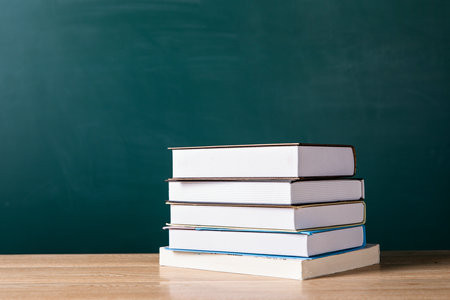 報考藝術學高級研修班需要多少錢，學費貴嗎？