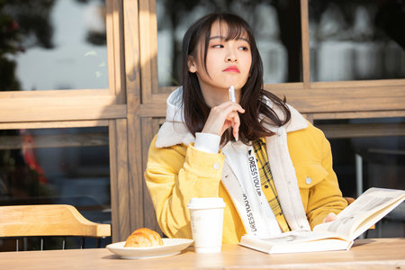 能源管理中外合辦學費