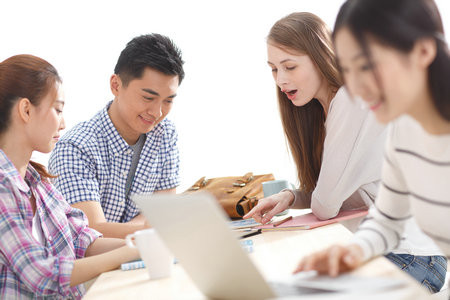 憲法學(xué)與行政法學(xué)在職研究生報(bào)名及考試時(shí)間2025