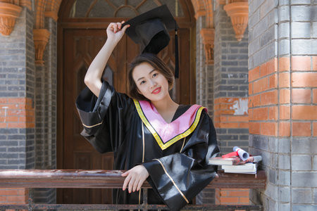 法國(guó)普瓦提埃大學(xué)中外合作辦學(xué)報(bào)名入口2025年