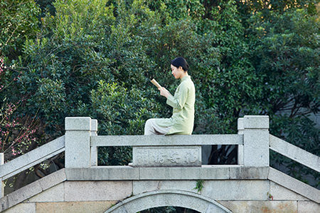 上海大學MF報考條件及流程2025年