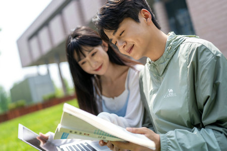 陜西工商管理碩士學院非全日制研究生考試考什么科目