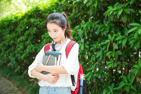 英國愛丁堡龍比亞大學國際博士考試考什么科目