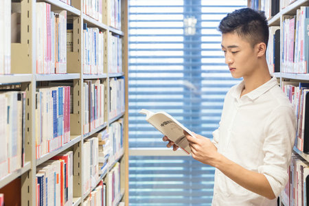 上海理工大學(xué)MPAcc考試考什么科目