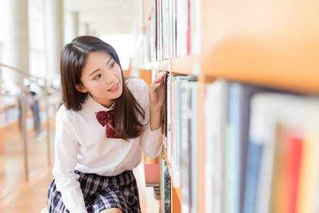 美國(guó)瓊斯國(guó)際大學(xué)國(guó)際博士報(bào)名入口