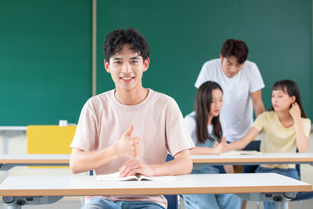 廣播電視學(xué)高級研修班報考條件
