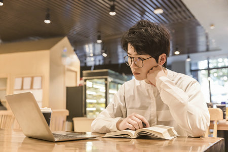 管理學國際博士報考條件