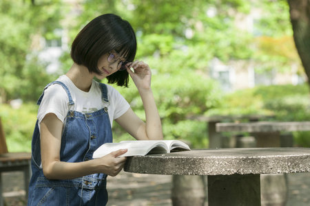 勞動經(jīng)濟學在職研究生報考條件
